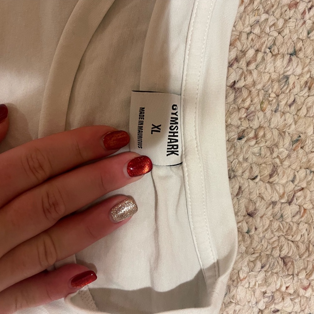 Gymshark White Short Sleeve Tee - Picture 3 of 3